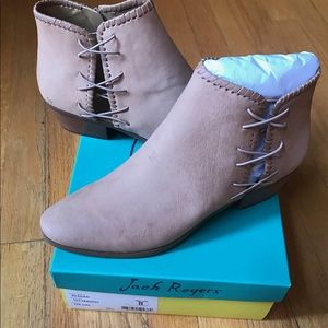 Jack Rogers Reagan bootie size 11 color Oak. New!